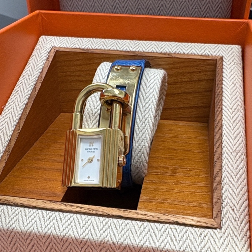 HERMES VINTAGE 1990s KELLY BRACELET WATCH - Picture 2 of 9
